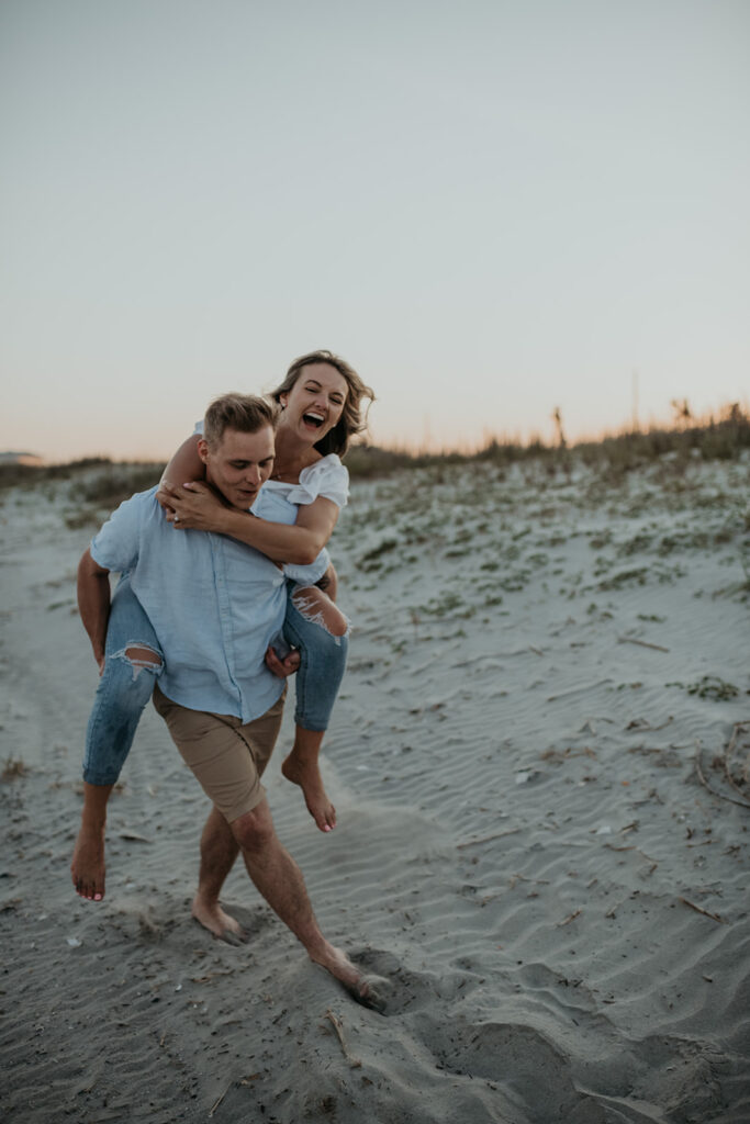 Couples engagement photos - 5 Questions to Ask Photographers For Weddings Before Booking