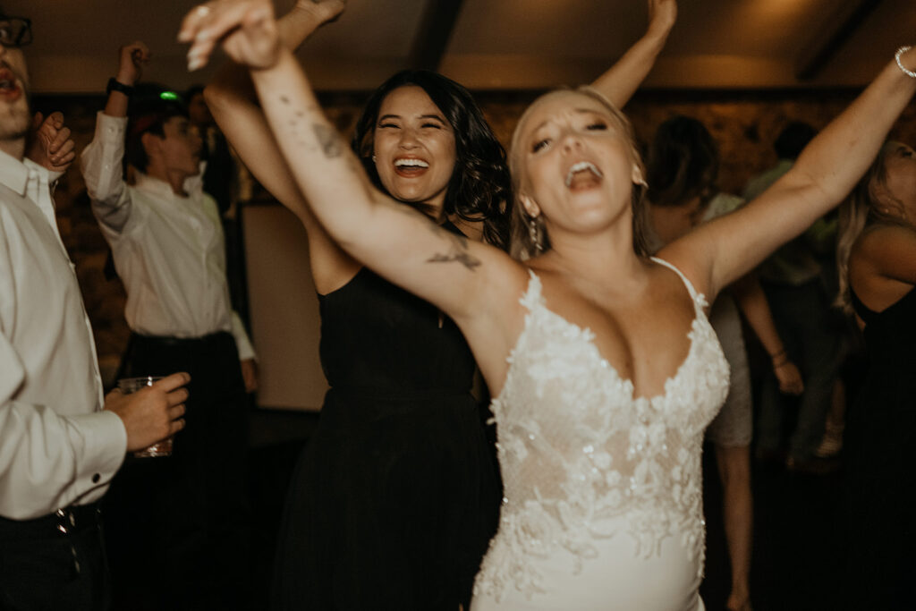 Open dancing at Michigan wedding