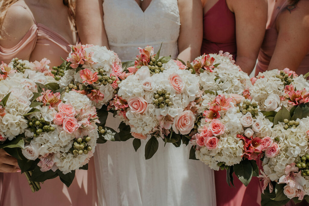 Bride and bridesmaids elopement flowers