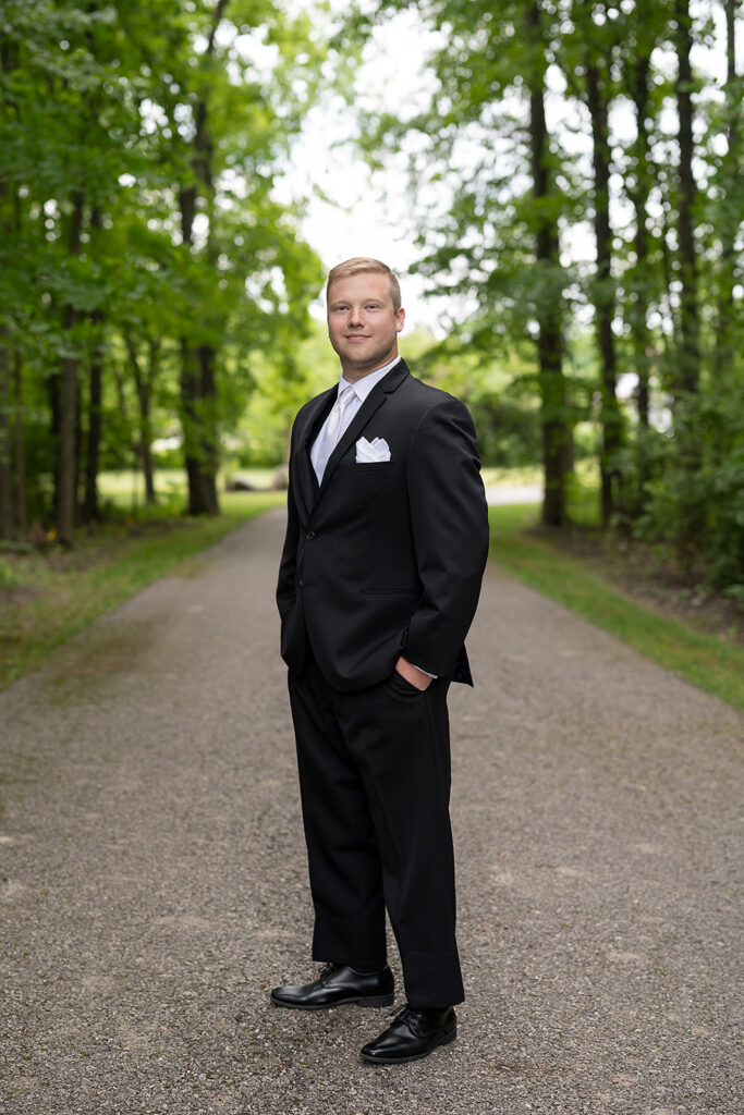 Outdoor grooms portraits