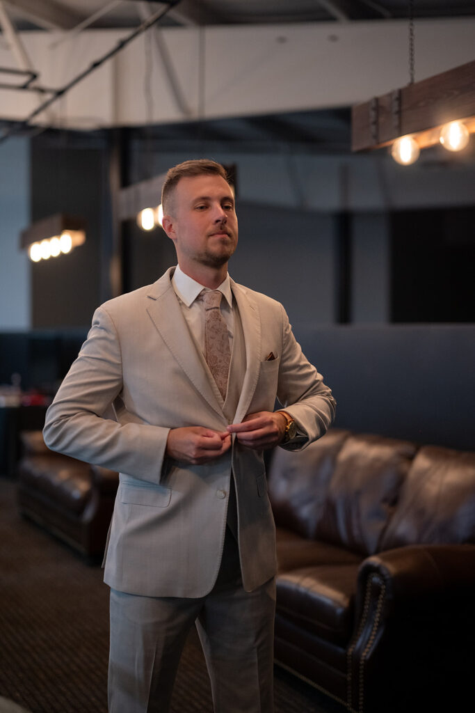 Groom getting ready for his Kruse Plaza wedding