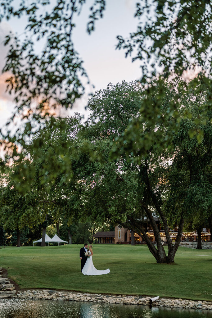 Outdoor bride and groom portraits at River Forest Country Club wedding venue in Chicago