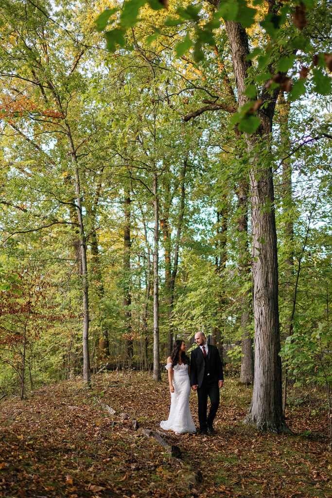 Bride and grooms fall outdoor wedding portraits from their Ritz Charles wedding in Indianapolis, Indiana