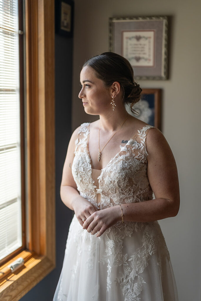 Indoor bridal portraits from a Sky on Nine wedding in Chicago