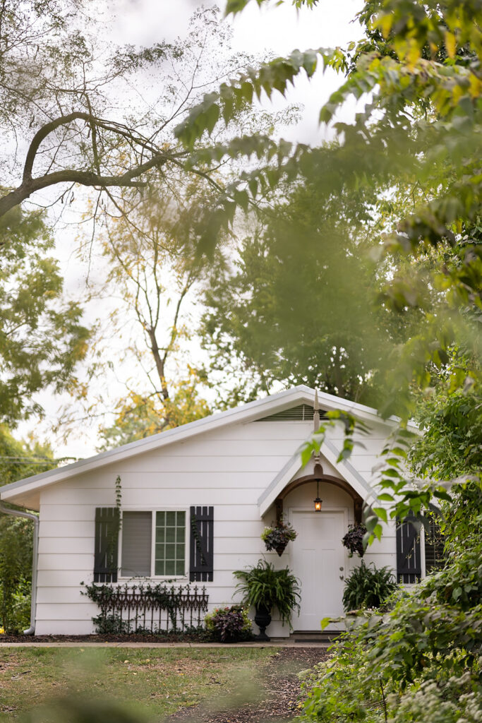 The Bridal Cottage In The Woods at Artisan Acres Estate
